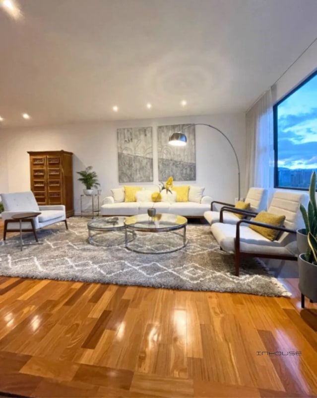 APARTAMENTO EN RENTA ZONA 10 AMUEBLADO FRENTE AL OBELISCO - 1