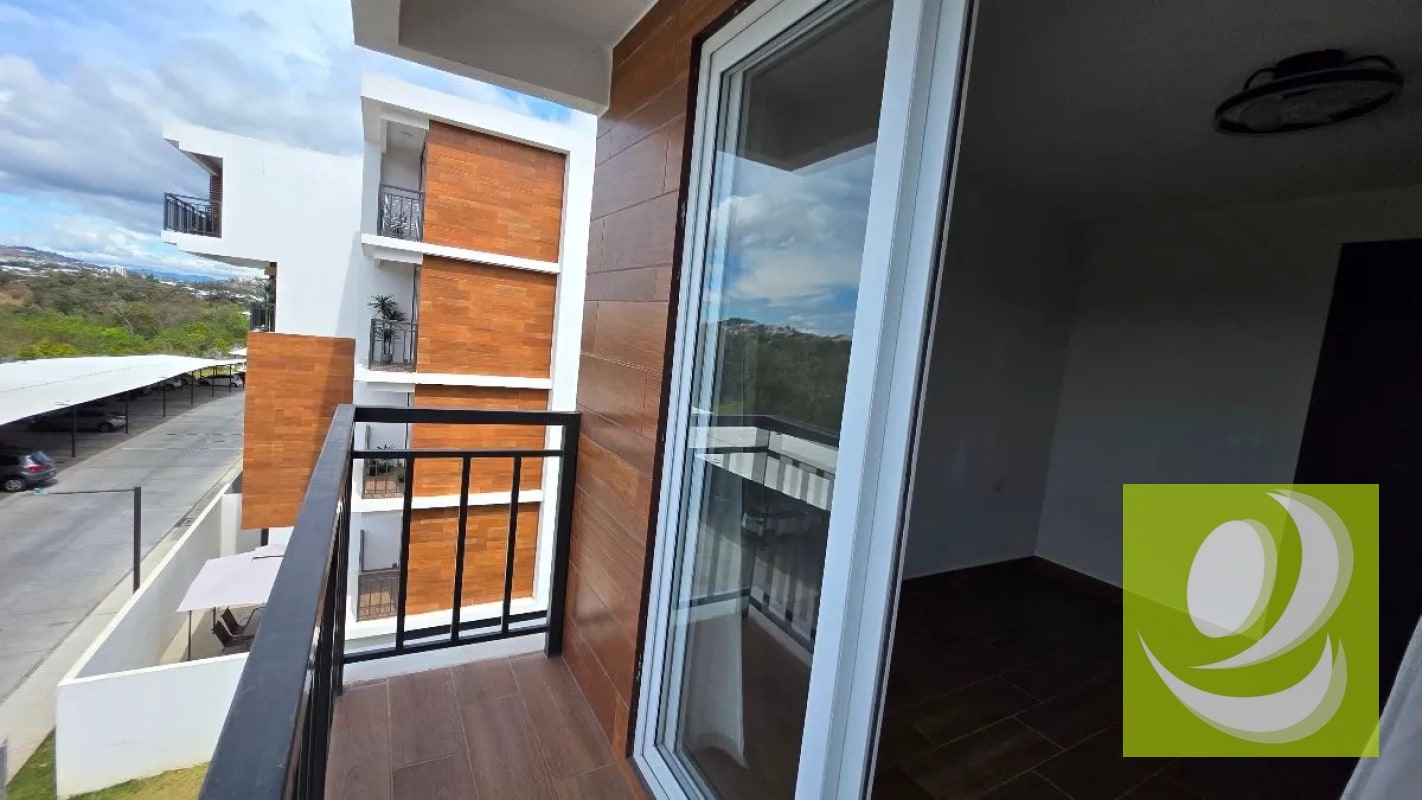 VENDO APARTAMENTO EN ZONA 16 SENDEROS - 12