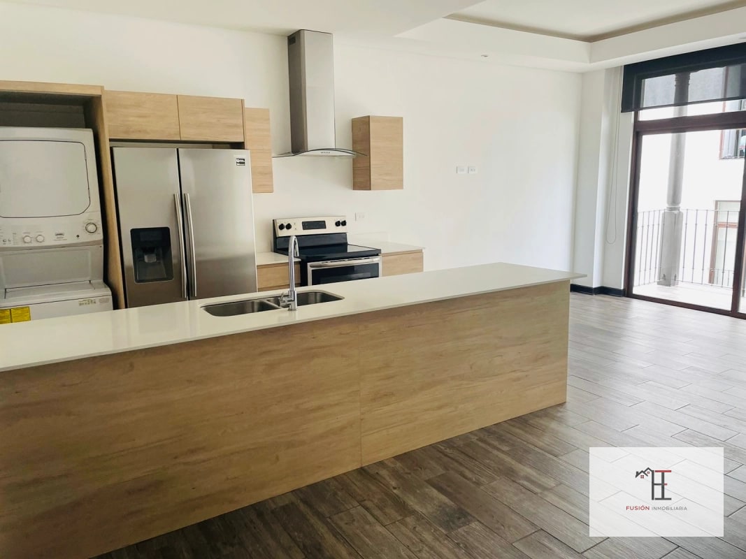 Vendo apartamento en Lirios 1, Cayalá zona 16 - 1