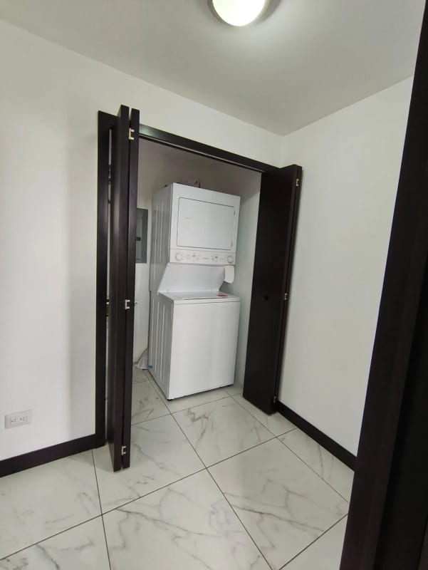 Apartamento en renta, amueblado en zona 15, VH1, Fontainebleau — Apartamento en Alquiler en Fontainebleau, Zona 15, Guatemala, Ciudad — foto 7 de 14