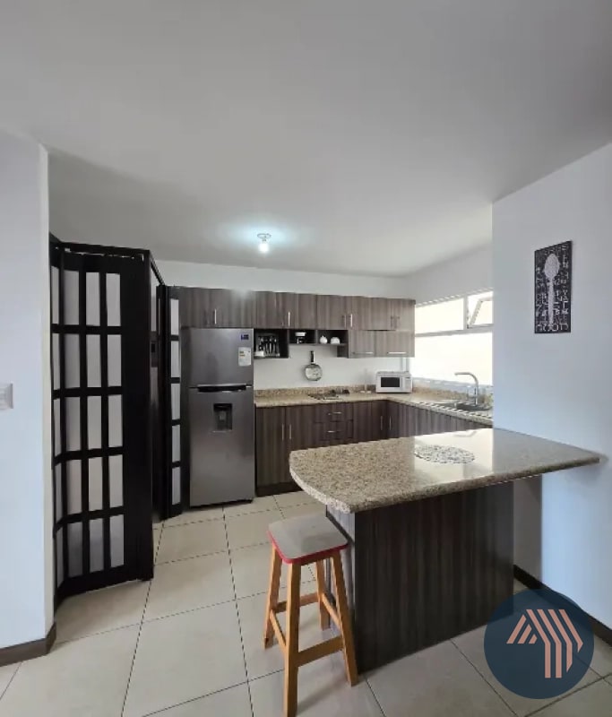 ALQUILER DE APARTAMENTO AMUEBLADO - STA. MARIA LAS CHARCAS, ZONA 11 - 1