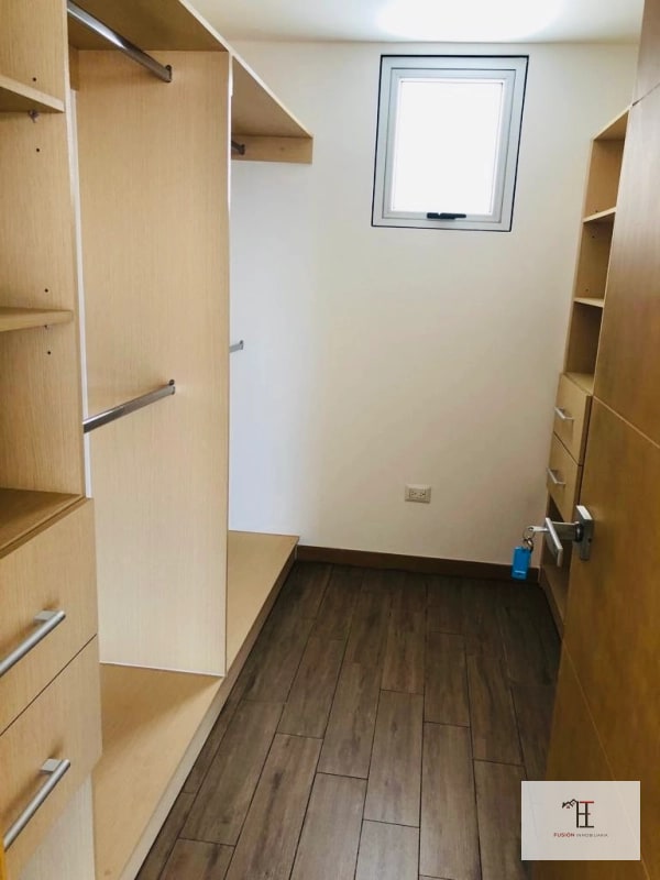 Vendo apartamento en Edificio City Haus, zona 10 - 4