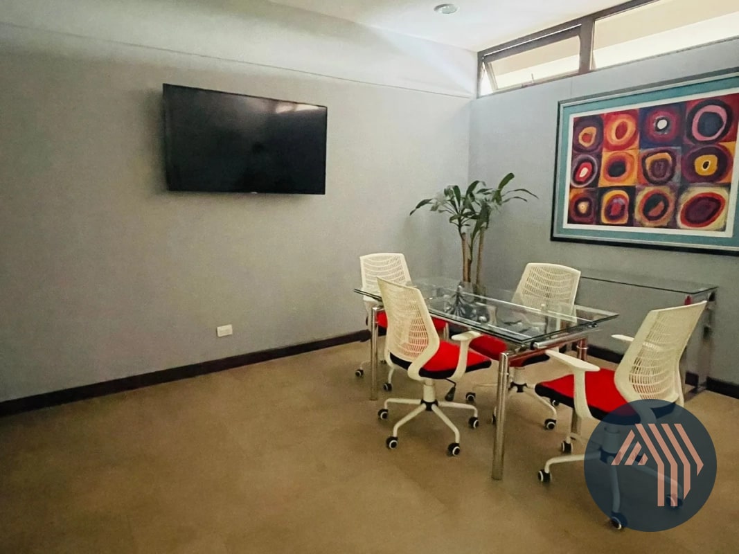 VENTA DE AMPLIO APARTAMENTO DE 2 NIVELES - VEINTI4, ZONA 10 - 9