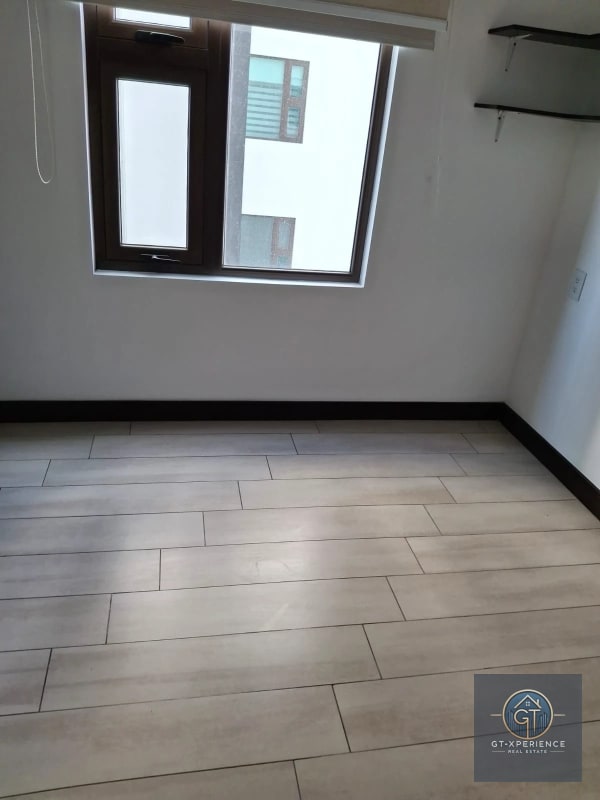 Lindo apartamento en renta en Edificio Liv, zona 15 - 14