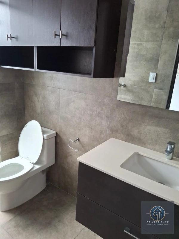 Lindo apartamento en renta en Edificio Liv, zona 15 - 10
