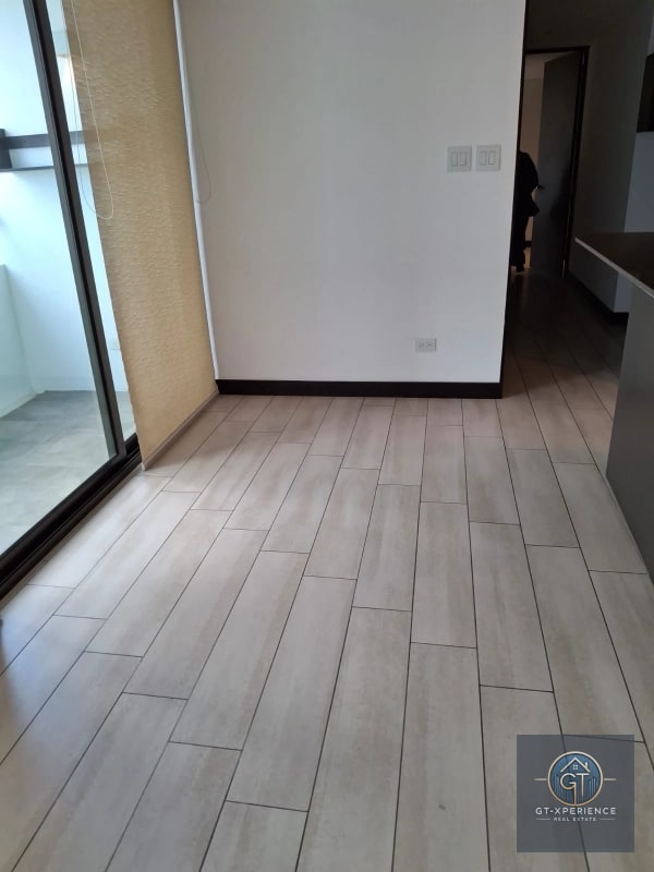 Lindo apartamento en renta en Edificio Liv, zona 15 - 7