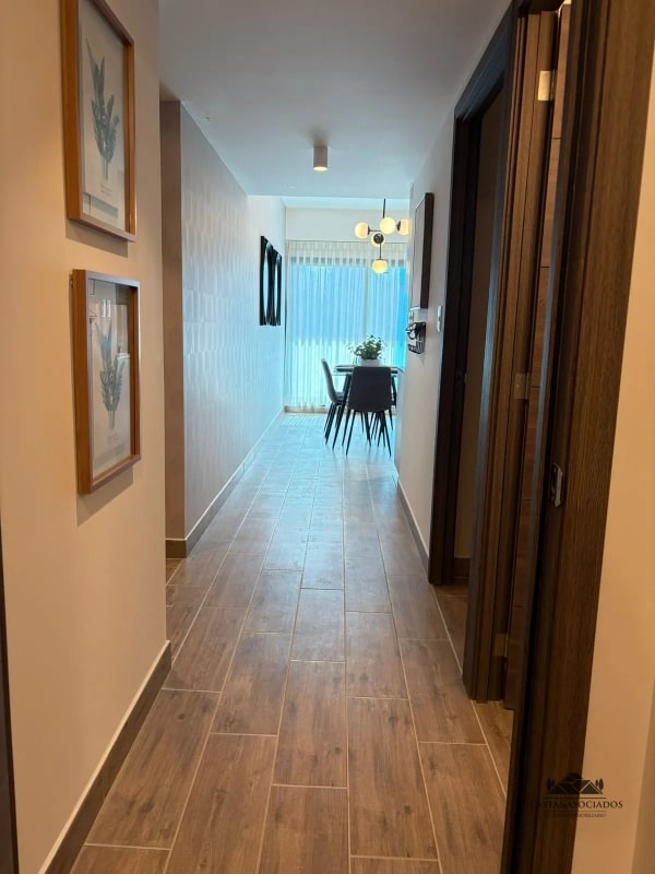 APARTAMENTO EN VENTA ZONA 4 - 8