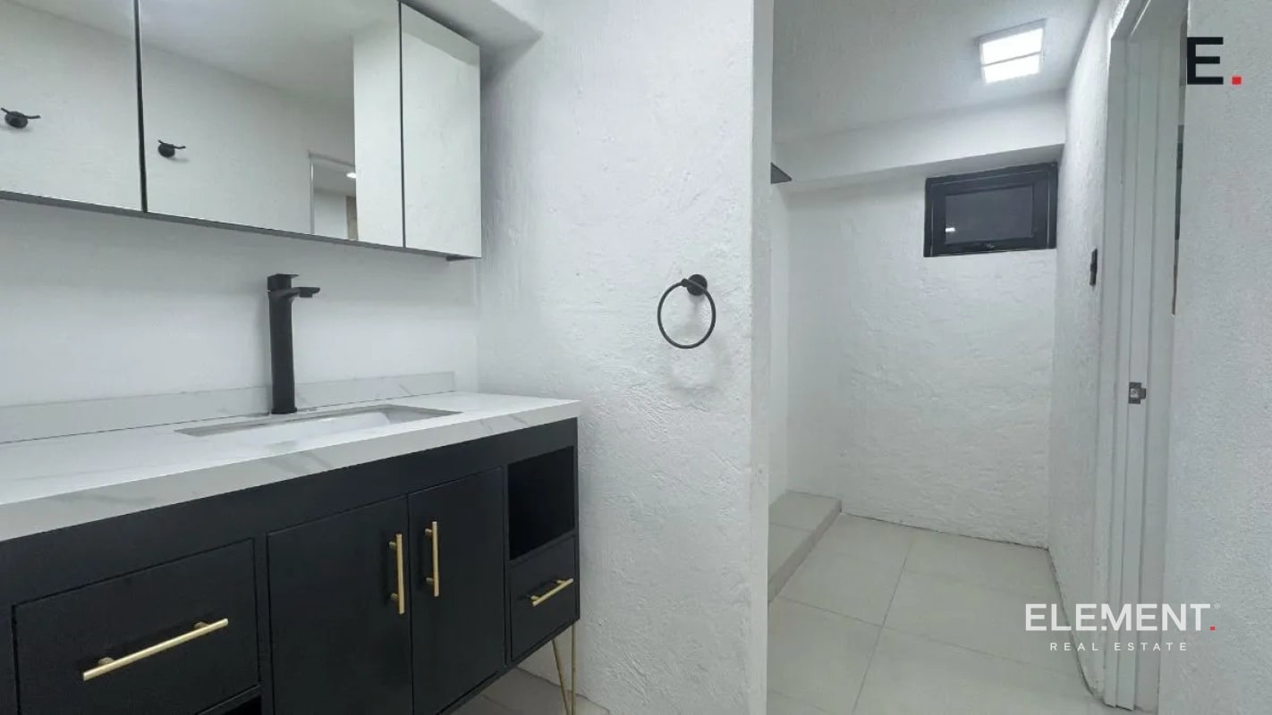 APARTAMENTO EN RENTA Edificio La Barranca – Zona 15, VH1 - 8