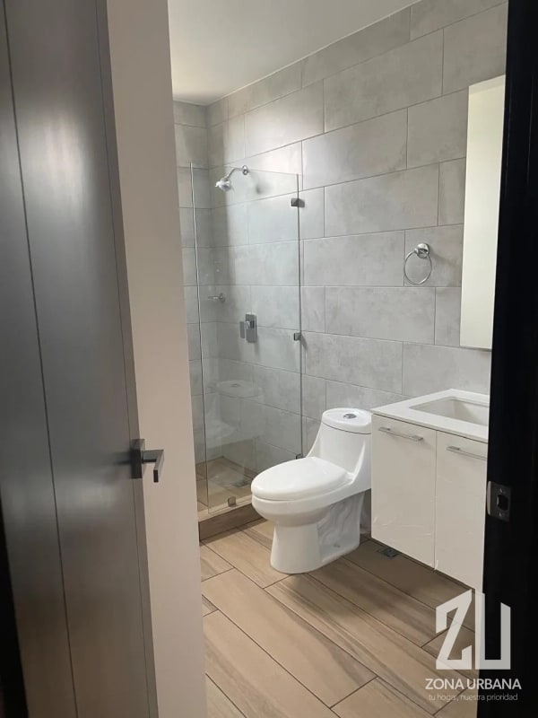 Apartamento funcional con acceso a parque en Edificio, Zona 15 - 11