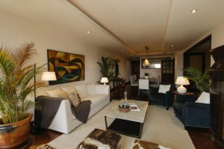Lindo Apartamento Amueblado en Alquiler Zona 10 — Apartamento en Alquiler en Zona 10, Guatemala, Ciudad — miniatura 1 de 5