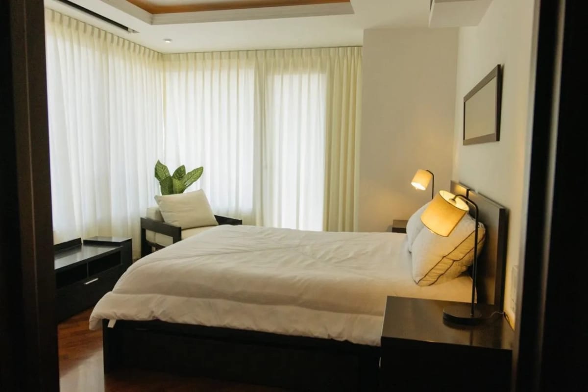 Lindo Apartamento Amueblado en Alquiler Zona 10 — Apartamento en Alquiler en Zona 10, Guatemala, Ciudad — foto 2 de 5