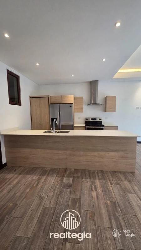 APARTAMENTO LIRIOS DE CAYALÁ ZONA 16 - 1