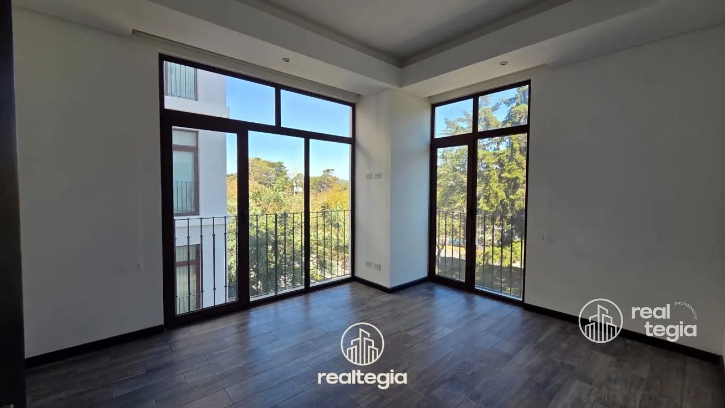 APARTAMENTO LIRIOS DE CAYALÁ ZONA 16 - 12