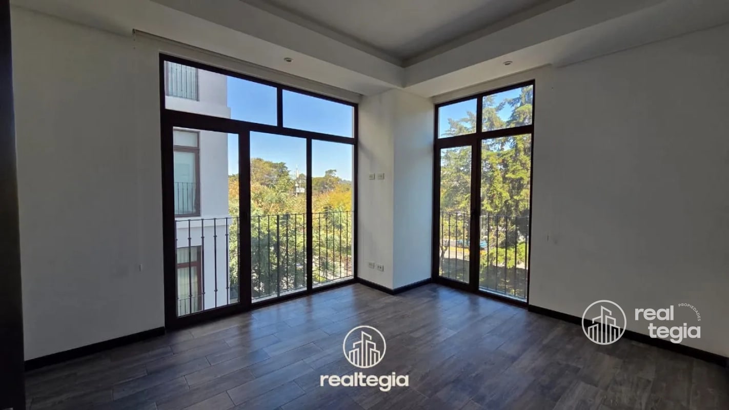 APARTAMENTO LIRIOS DE CAYALÁ ZONA 16 - 10