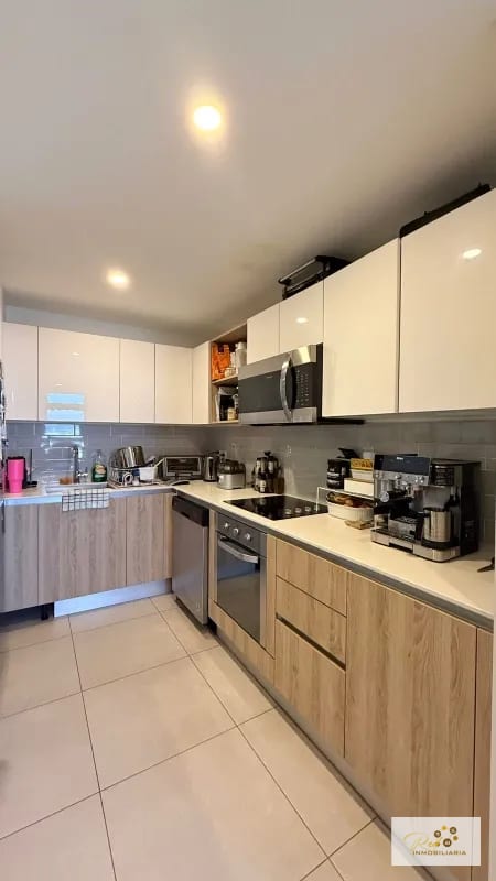 🌟 Venta de Apartamento en Exclusivo Edificio Mira– Zona 10 — Apartamento en Venta en Zona 10, Guatemala, Ciudad — foto 13 de 17