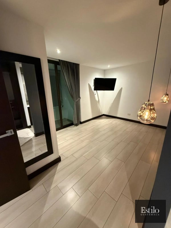 APARTAMENTO EN VENTA ZONA 15 - 4