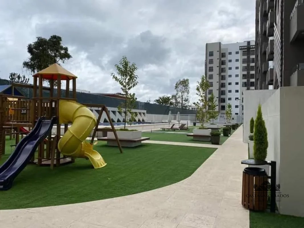 APARTAMENTO EN VENTA ZONA 7 - 4