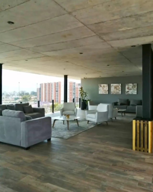 APARTAMENTO EN VENTA ZONA 11 EN PRIMER NIVEL CON JARDIN - 5