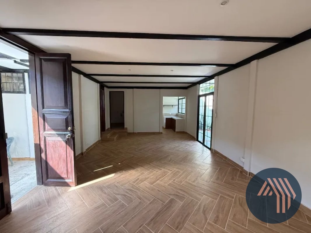 ALQUILER DE LINDO APARTAMENTO DENTRO DEL CASCO - ANTIGUA GUATEMALA - 1