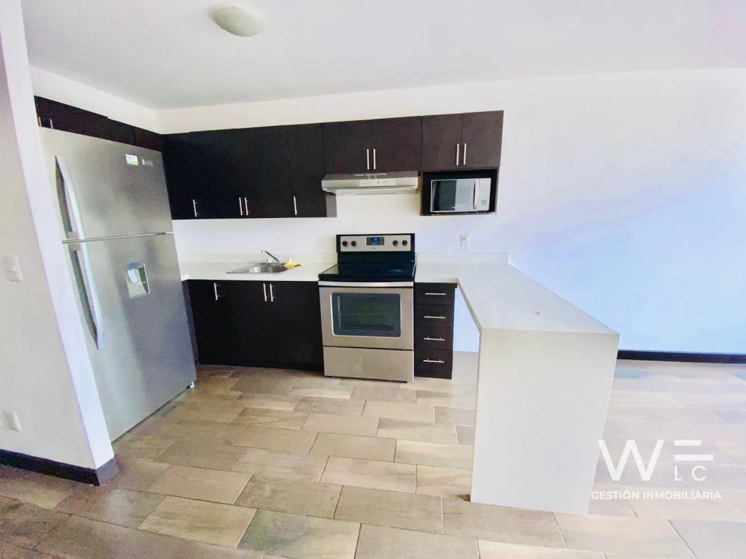 VENDO APARTAMENTO ZONA 10 - 12