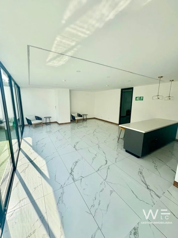 VENDO APARTAMENTO ZONA 13 - 6