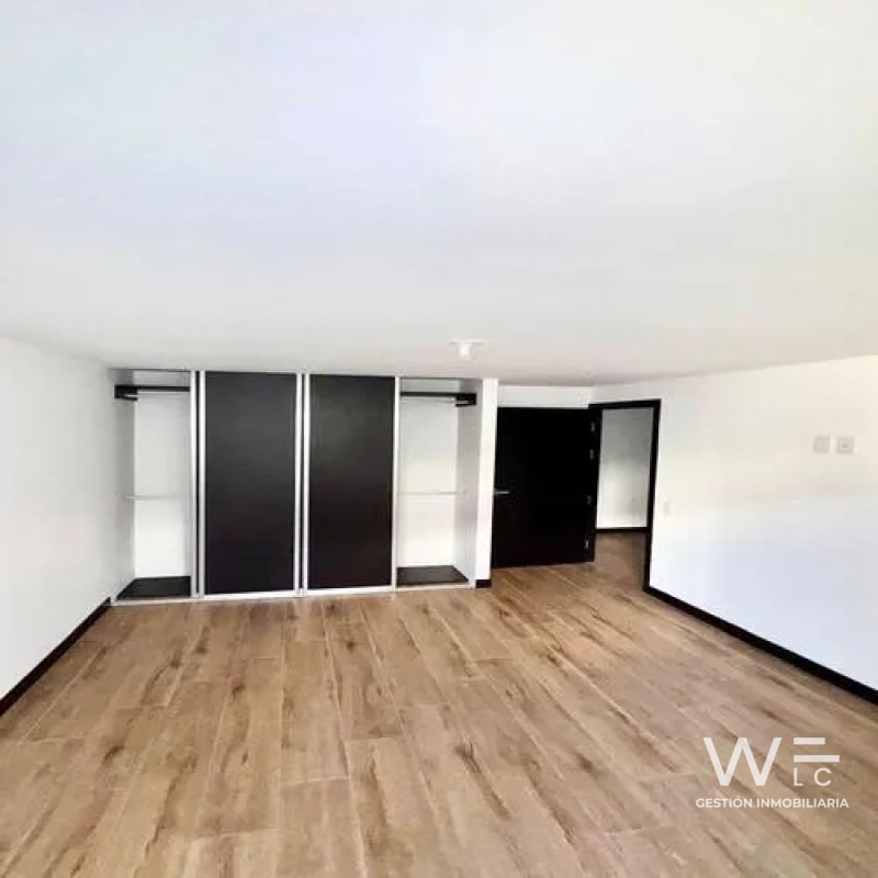 VENDO APARTAMENTO ZONA 15 - 11
