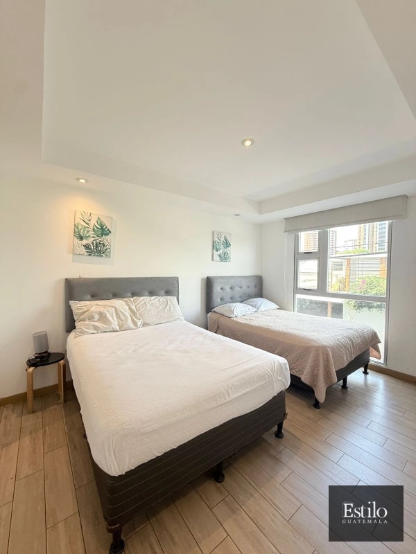 APARTAMENTO AMUEBLADO EN VENTA ZONA 10 - 9