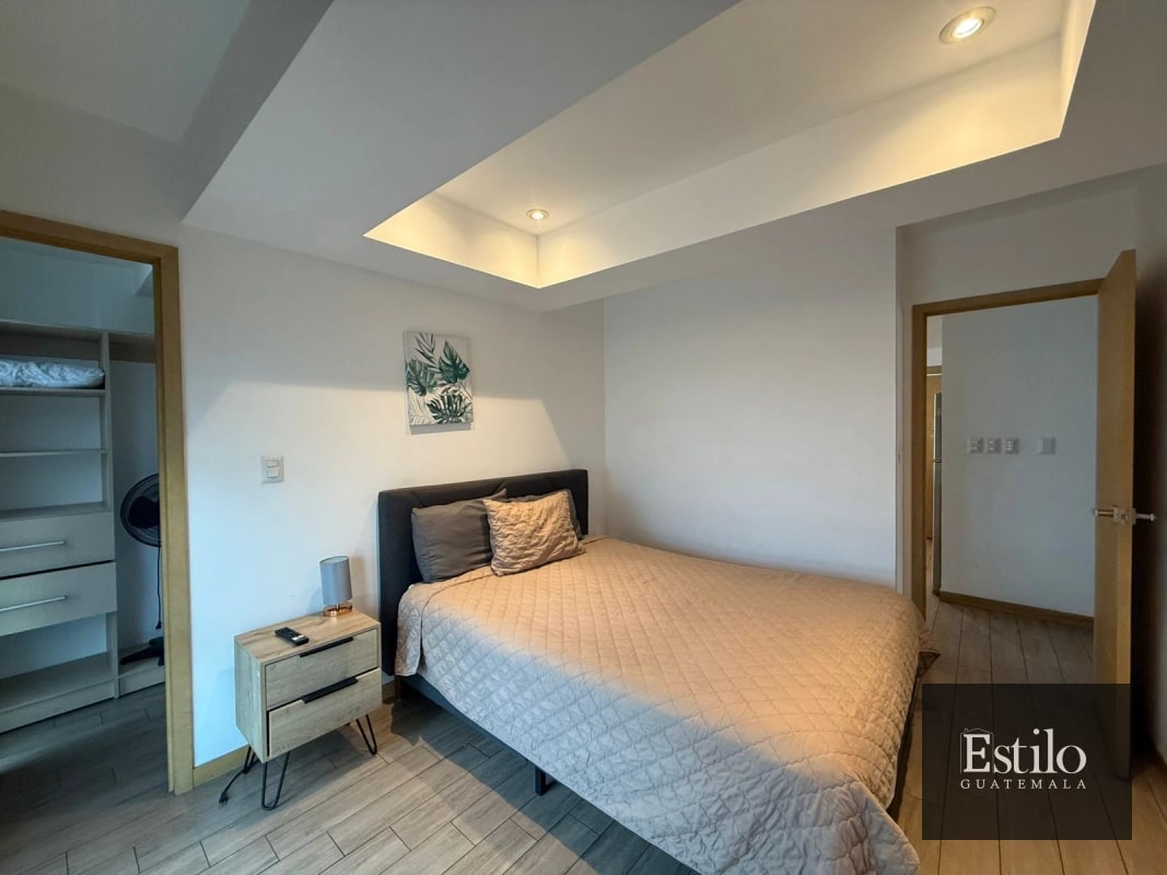 APARTAMENTO AMUEBLADO EN VENTA ZONA 10 - 5