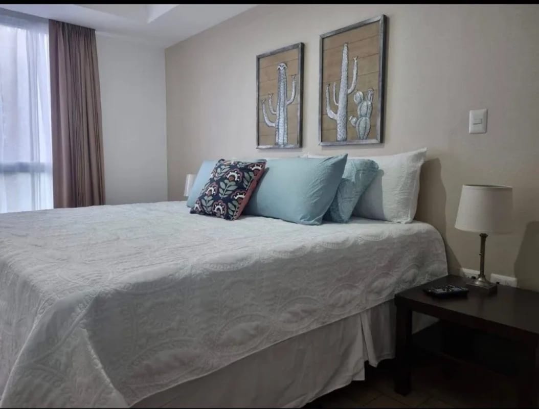 Venta de apartamento en zona 10 City House de 2 dormitorios. — Apartamento en Venta en City Haus, Zona 10, Guatemala, Ciudad — foto 5 de 9