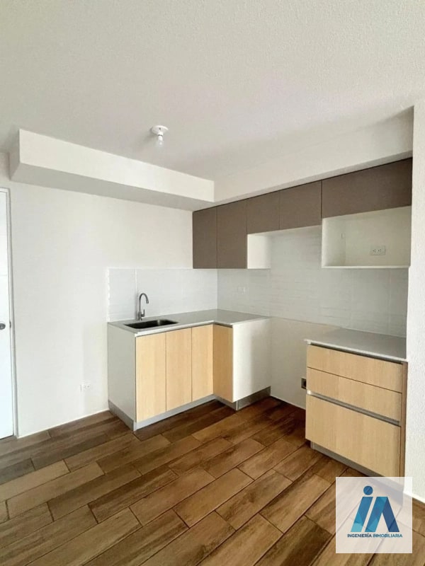 APARTAMENTO EN VENTA📍Edificio Lares16, Zona 16 Ubicación, confort y diseño todo en un solo lugar - 16