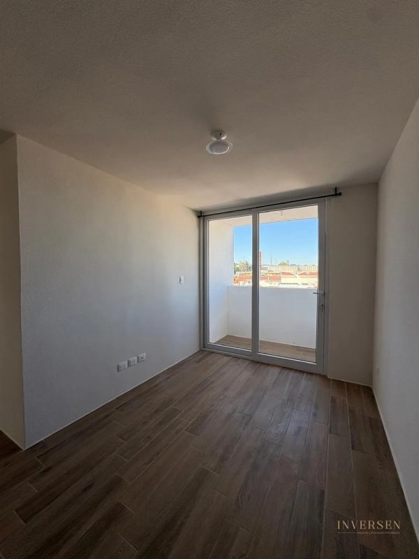 Apartamento en renta Bosques de San Nicolás zona 4 de Mixco - 1