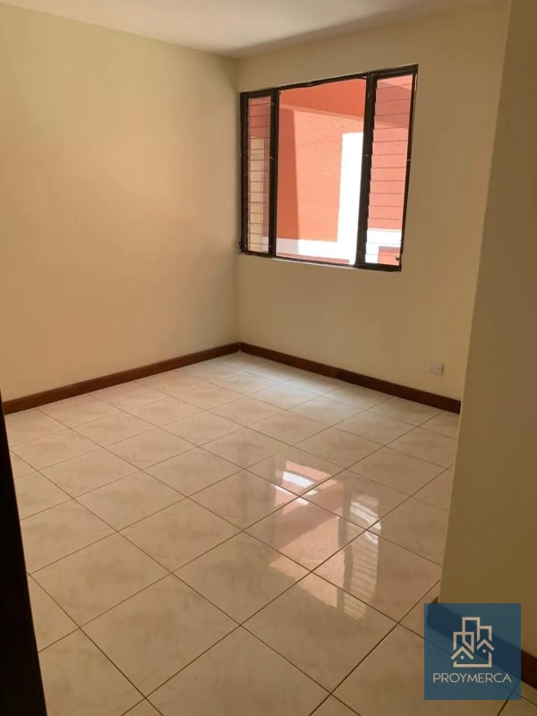 Apartamento con jardín en venta, Zona 10 - 9