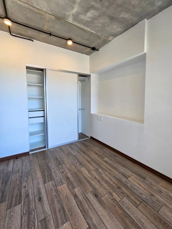 Apartamento en Renta en Edificio Inara 4, zona 4 de Guatemala — Apartamento en Alquiler en Centro Financiero, Zona 4, Guatemala, Ciudad — foto 12 de 13