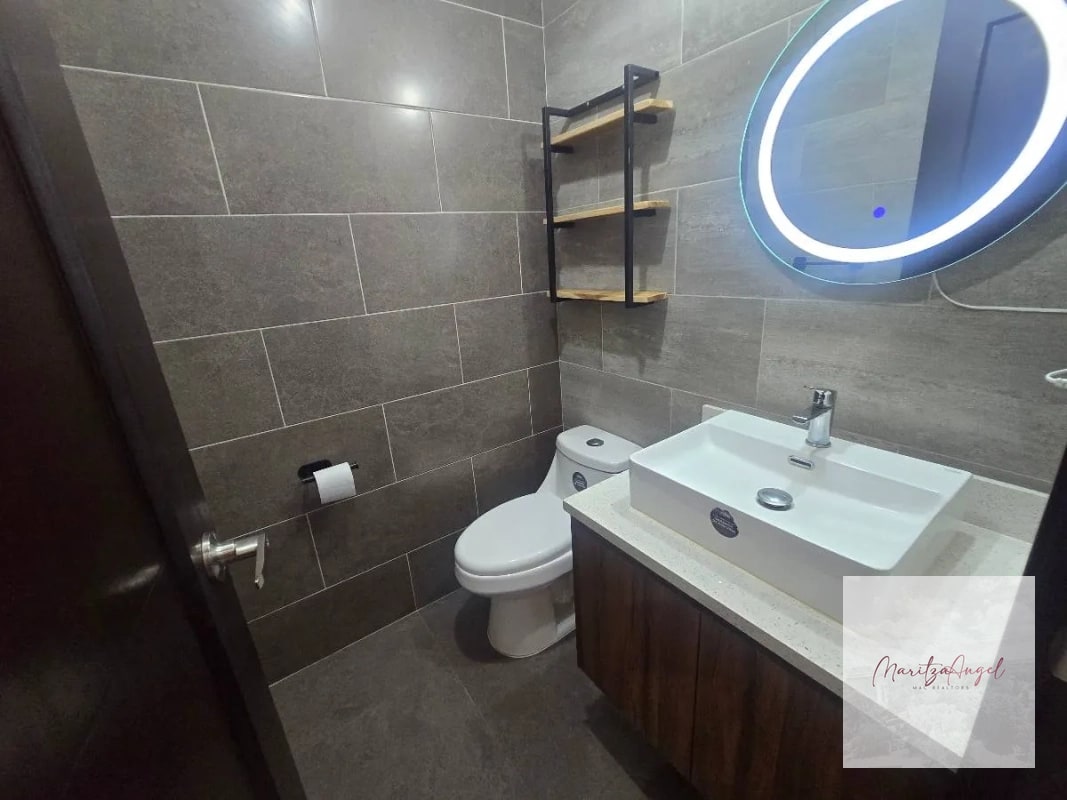 VENTA DE APARTAMENTO EN ZONA 15 TORRE PRAGA - 7