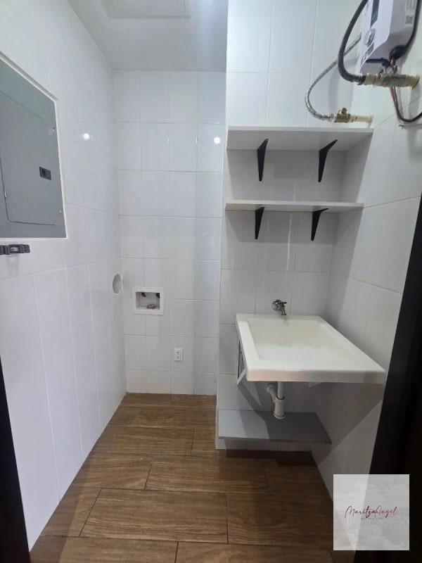 VENTA DE APARTAMENTO EN ZONA 15 TORRE PRAGA - 6