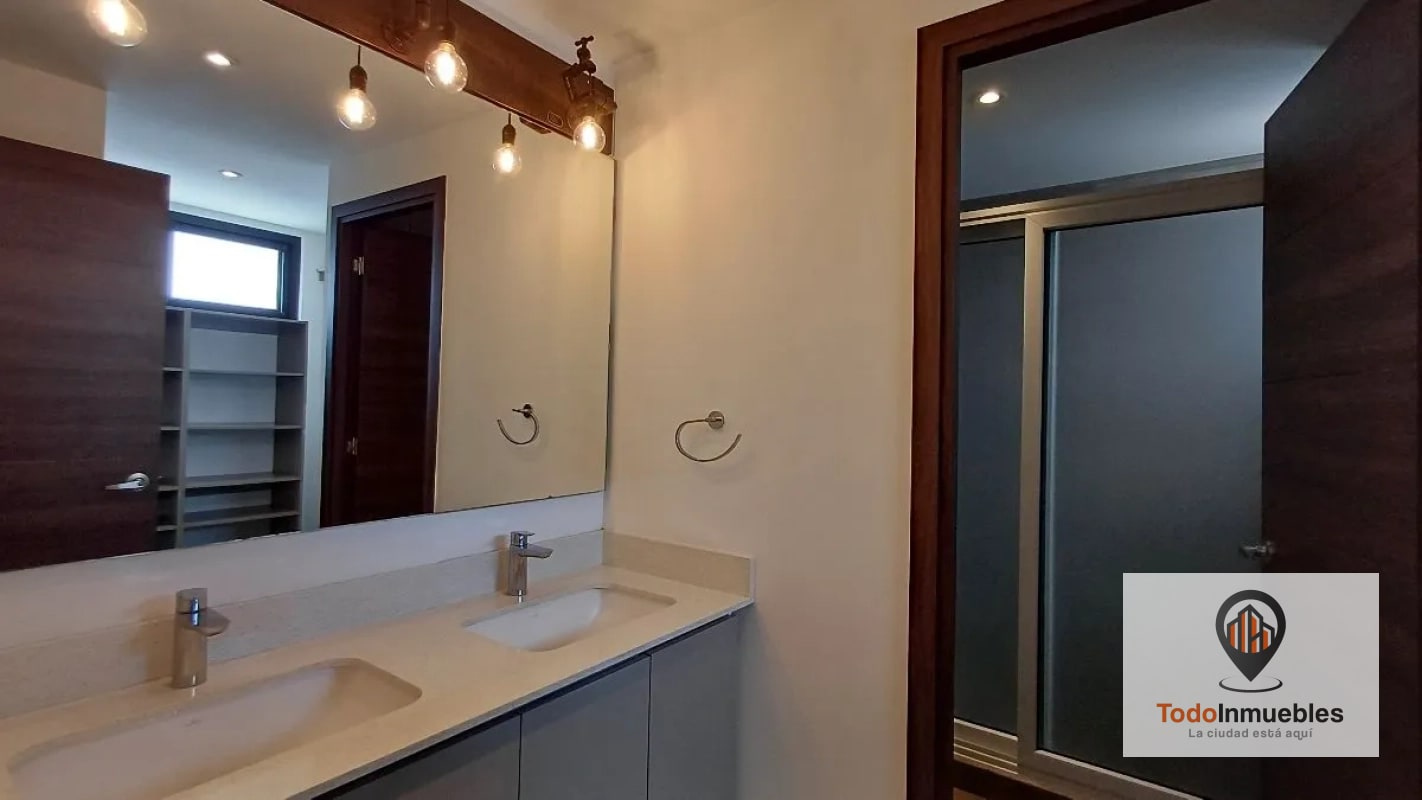 Apartamento en Venta en Parque 15 - 8