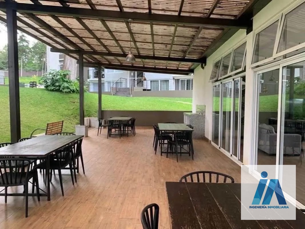 APARTAMENTO EN VENTA📍 Villas Granada Premier, Sta Catarina Pinula Disfruta de la tranquilidad y el confort, con espacios diseñados para la vida moderna - 3