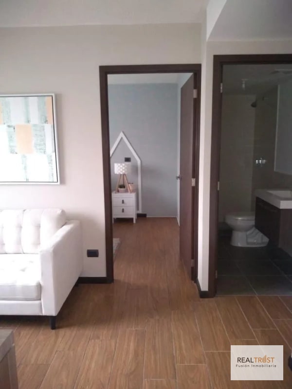 Apartamento en renta Vertical once colonia Toledo zona 11 - 14