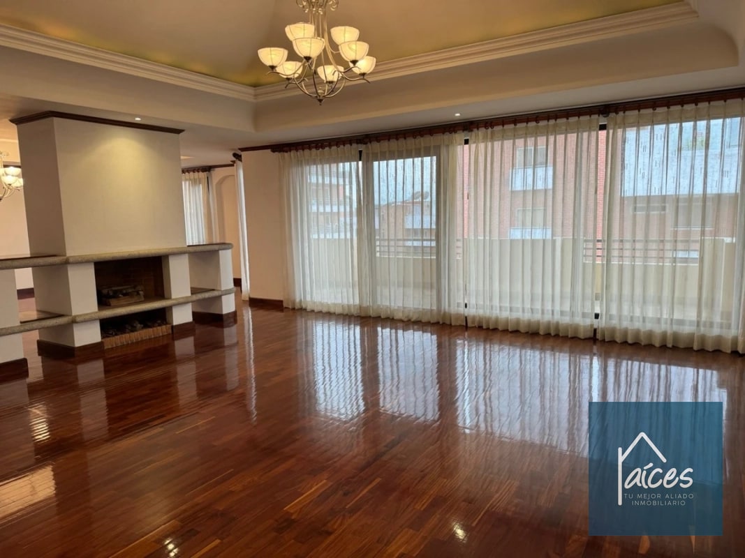 Apartamento PH en venta Zona 10 a una cuadra de La Estación (20) - 12