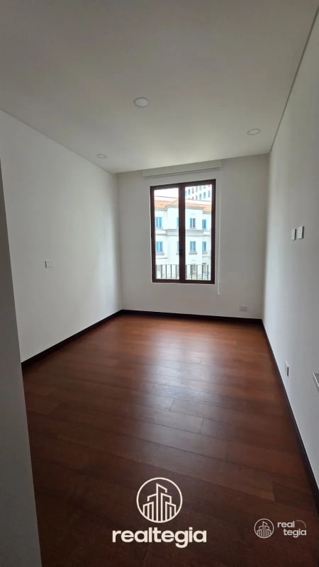 APARTAMENTO NOGALES DE CAYALÁ ZONA 16 - 8
