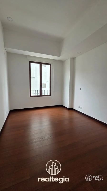 APARTAMENTO NOGALES DE CAYALÁ ZONA 16 - 5