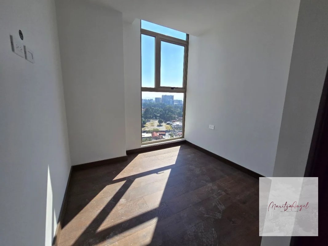 VENTA DE APARTAMENTO  EN ZONA 10 PARA ESTRENAR - 4