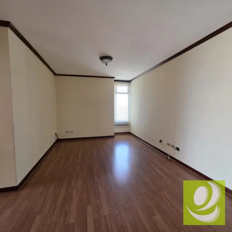 APARTAMENTO EN RENTA O VENTA EN CASTELLAR ZONA 10 - 11