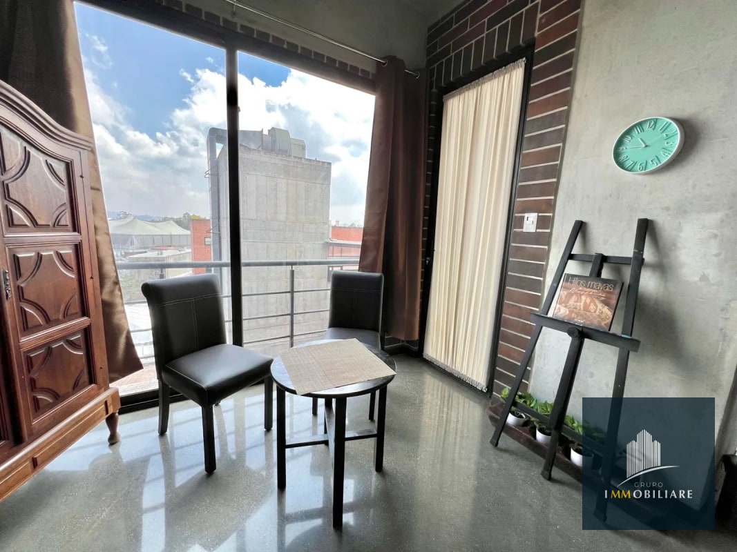 Apartamento amueblado en venta 4 Grados Norte, zona 4 - 11