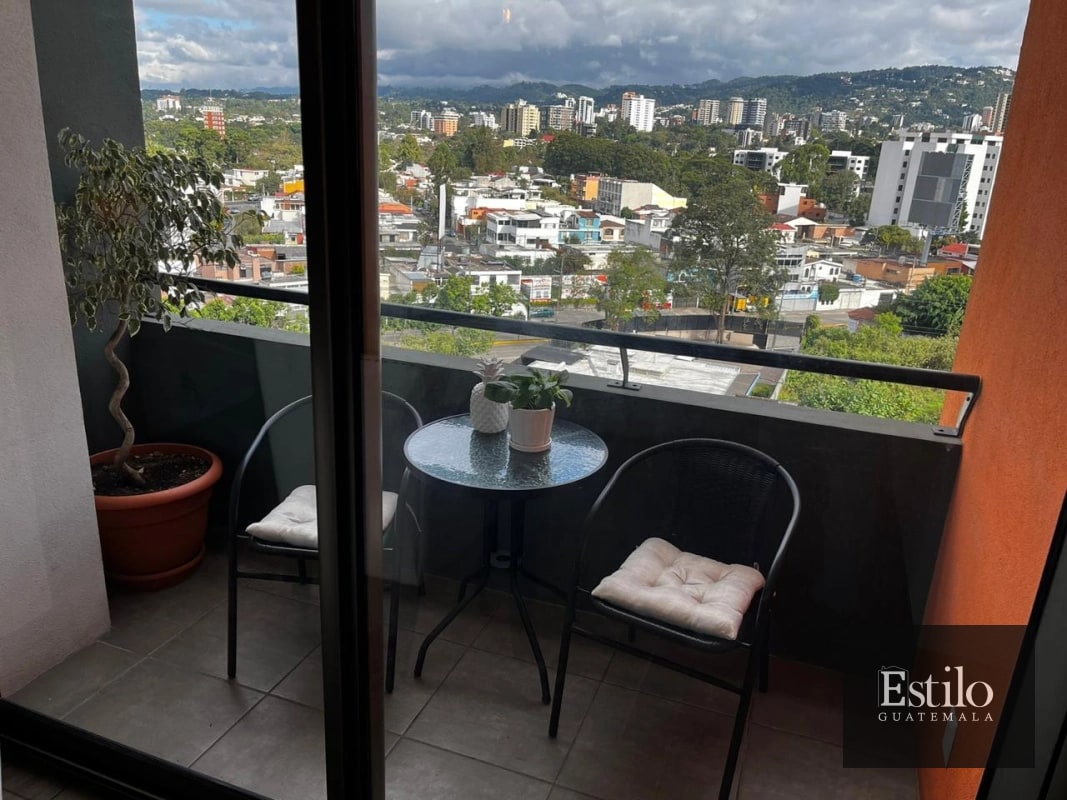 APARTAMENTO AMUEBLADO EN ZONA 10 - 7