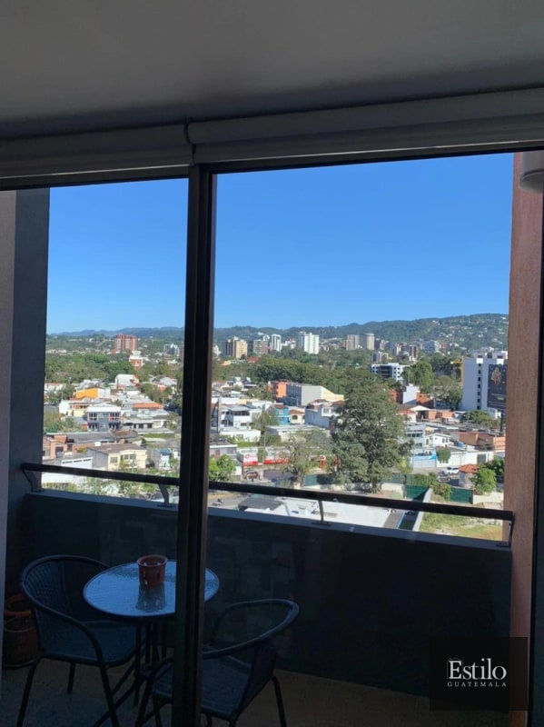 APARTAMENTO AMUEBLADO EN ZONA 10 - 2