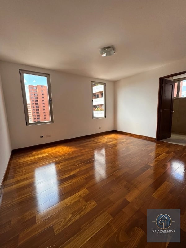 Lindo y amplio apartamento en edificio Aria, zona 10 - 1