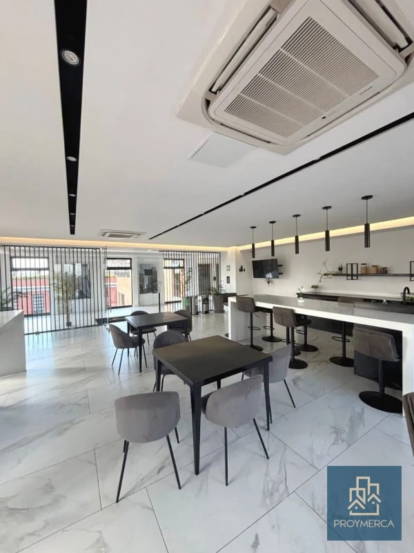 Apartamento con excelente ubicación en alquiler, Edificio Céntrico, Zona 5 - 7