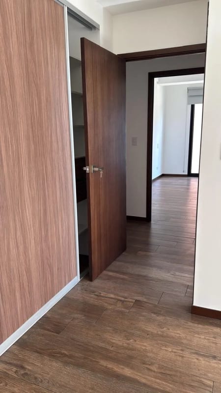 Vive cerca de todo!!!!! — Apartamento en Venta en Moretti, Zona 10, Guatemala, Ciudad — foto 1 de 5