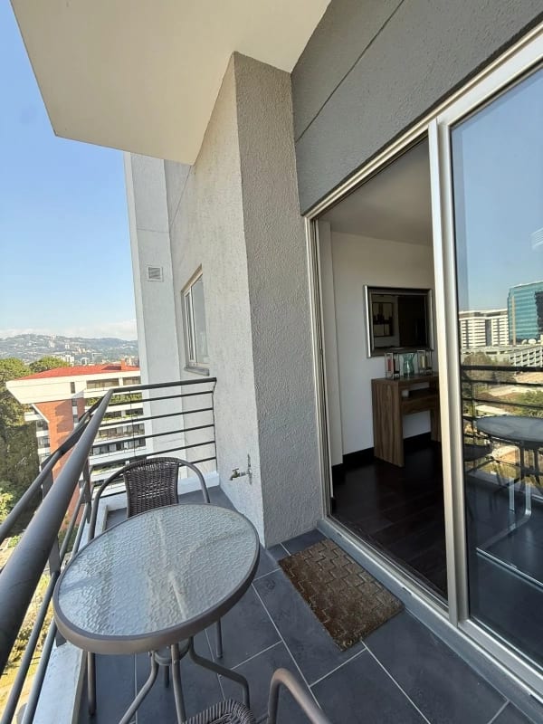 Vendo apartamento en zona 14 — Apartamento en Venta en Catania, Zona 14, Guatemala, Ciudad — foto 10 de 14